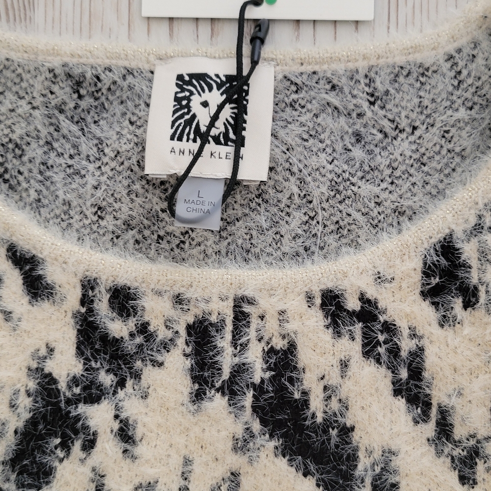 NWT Bold Zebra Print Sweater Soft Fuzzy Cozy Whimsigoth Mob Wife Edgy - Picture 2 of 5